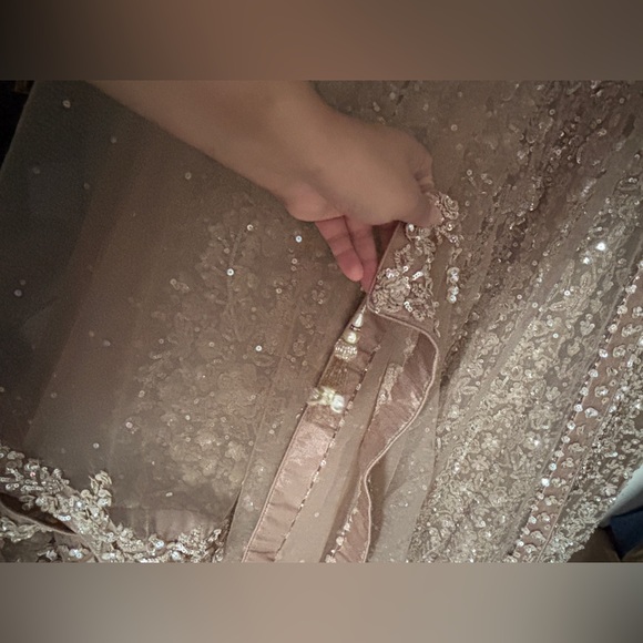 It’s indien lehegas for the party’s.
I wear one time. - Picture 11 of 13